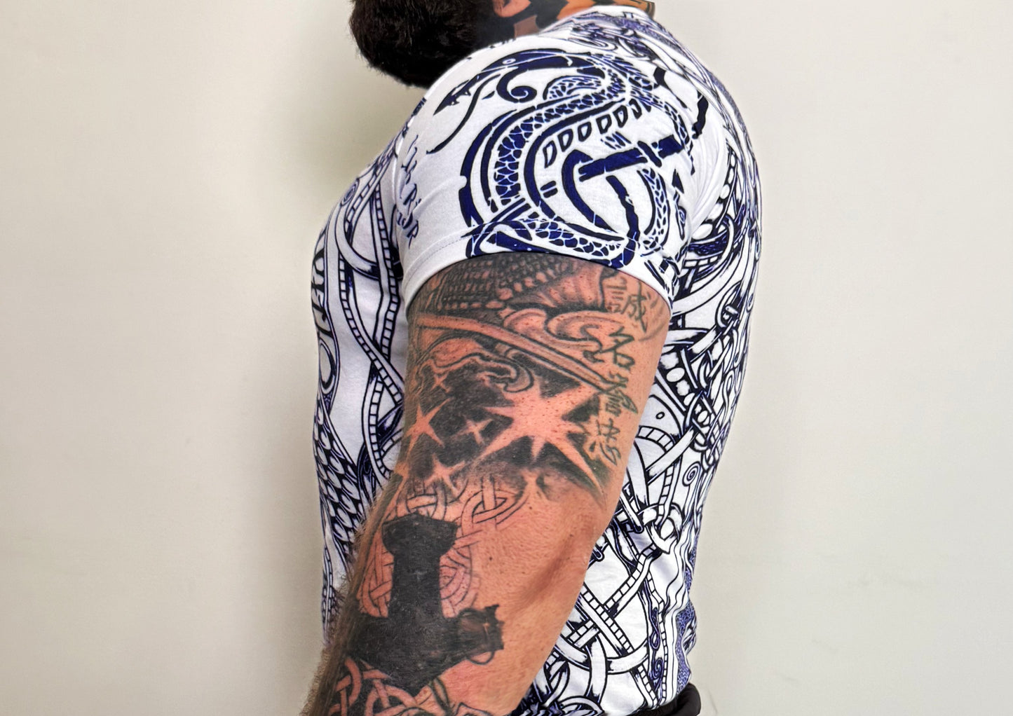 “World Serpent” Men’s T-Shirt